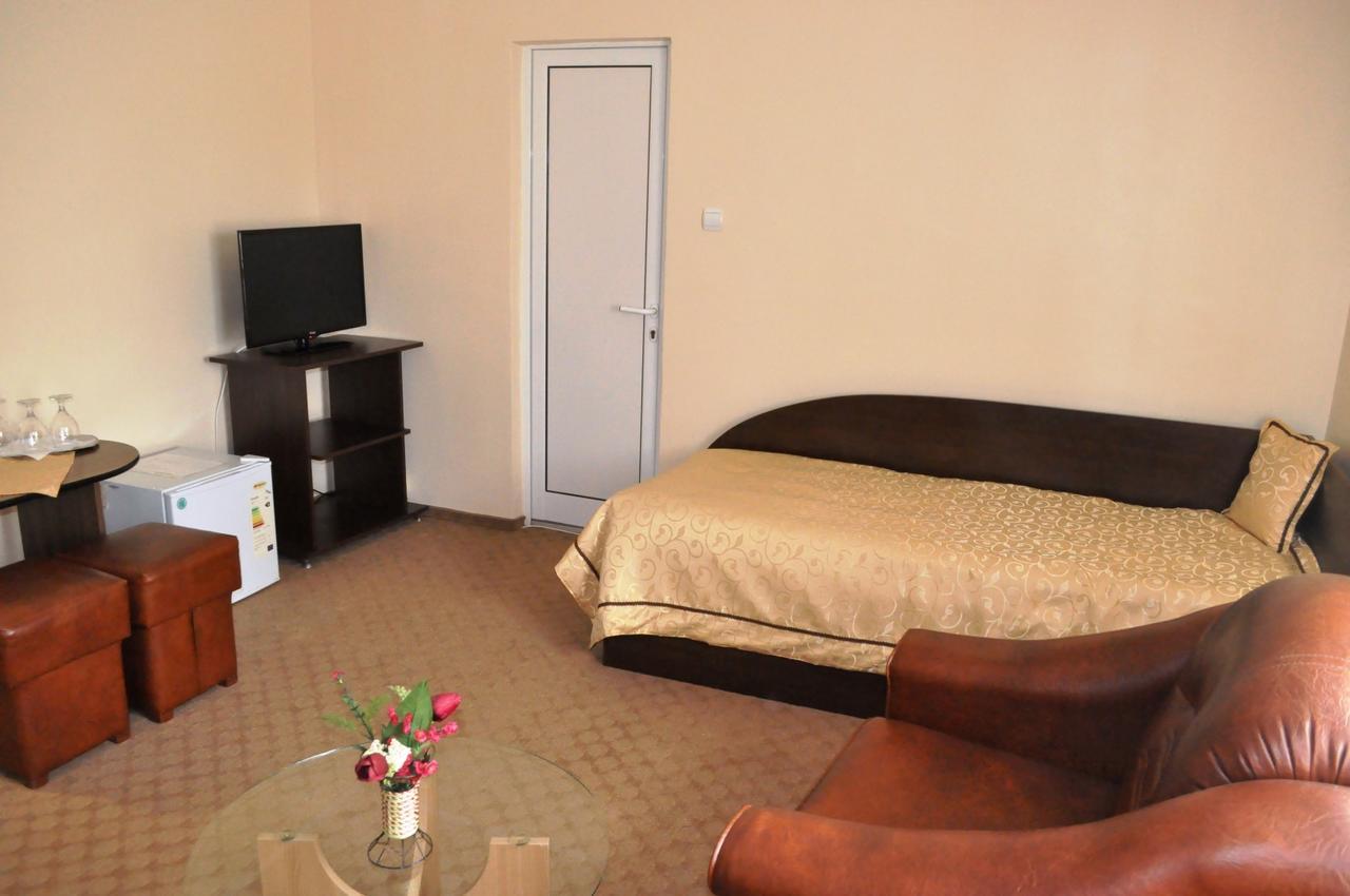 Hotel Andrei Cîmpia Turzii Eksteriør bilde