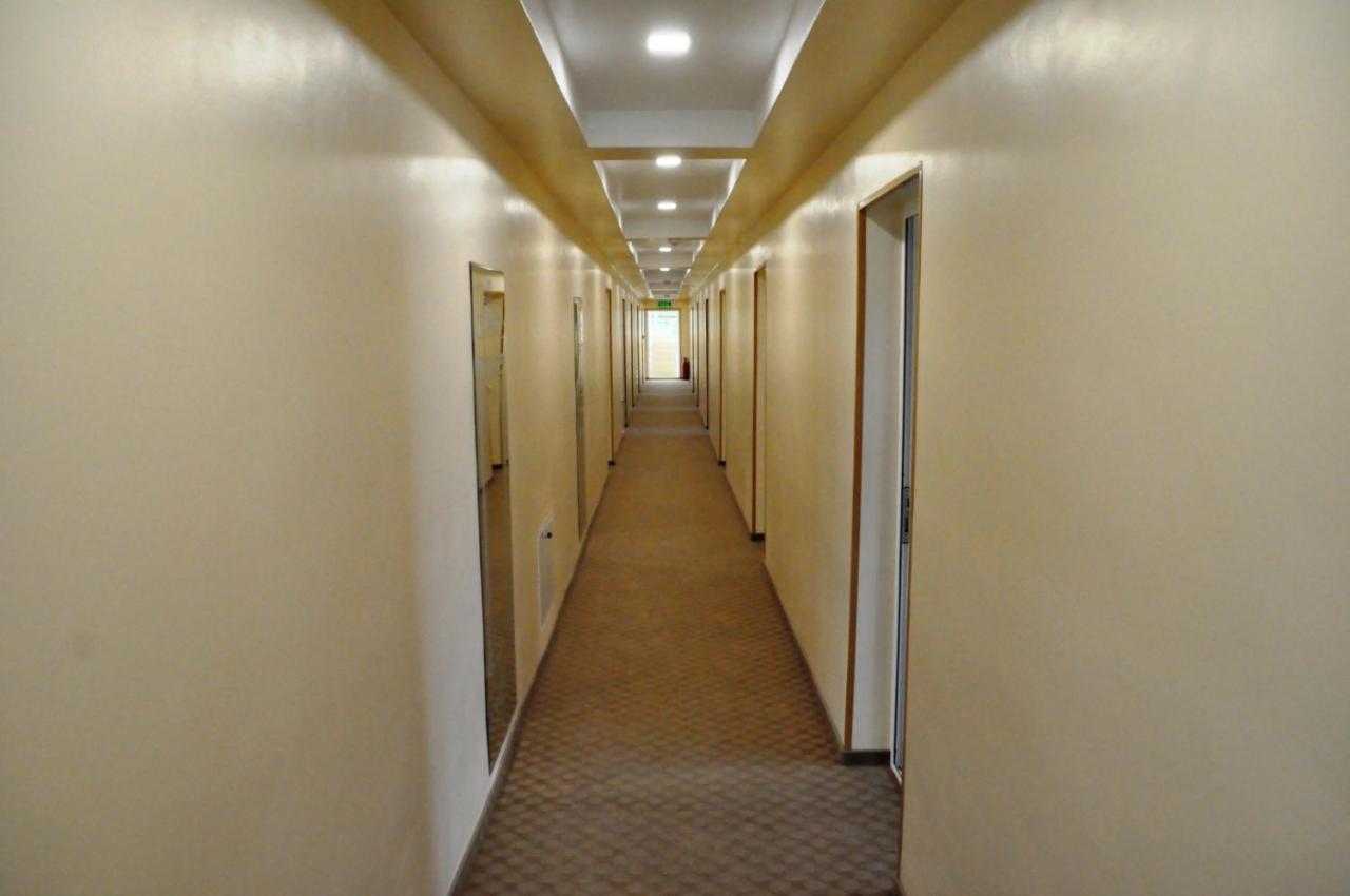 Hotel Andrei Cîmpia Turzii Eksteriør bilde